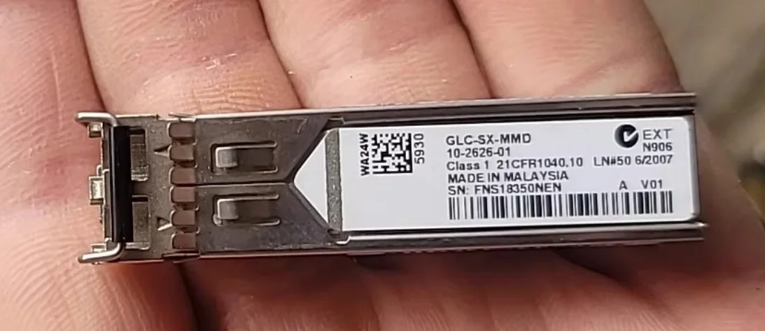 10 шт. GLC-SX-MMD Многомодовый оптический модуль Гигабитный многомодовый
10 шт. GLC-SX-MMD Многомодовый оптический модуль Гигабитный многомодовый