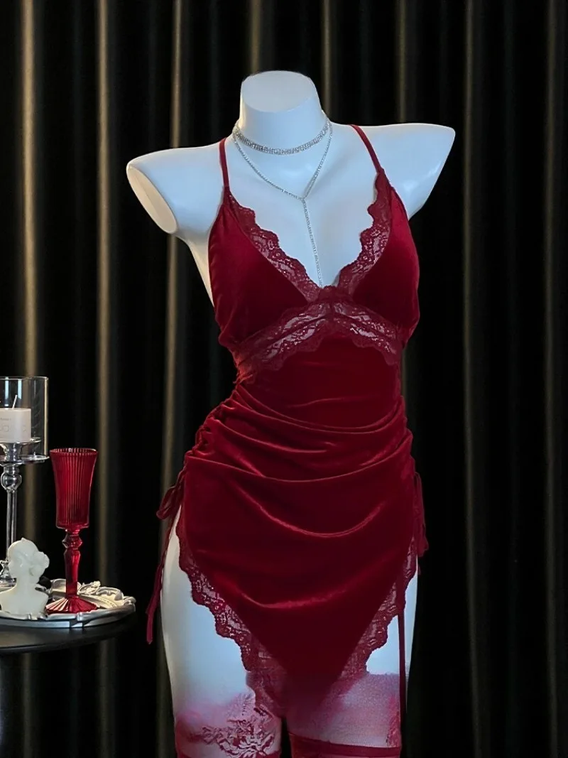 Wine Red Velvet Lace Nightdress Women,French Style Halter Sleepwear,Waist-cinching Slimming Pajamas,Romantic Date Outfit,Pure
Wine Red Velvet Lace Nightdress Women,French Style Halter Sleepwear,Waist-cinching Slimming Pajamas,Romantic Date Outfit,Pure