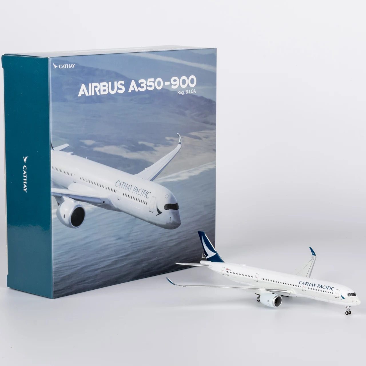 39109 Коллекционный самолет из сплава в подарок, модель NG 1:400 CX Airways Airbus A350-1000, литой под давлением самолет, реактивная модель B-LQA
39109 Коллекционный самолет из сплава в подарок, модель NG 1:400 CX Airways Airbus A350-1000, литой под давлением самолет, реактивная модель B-LQA