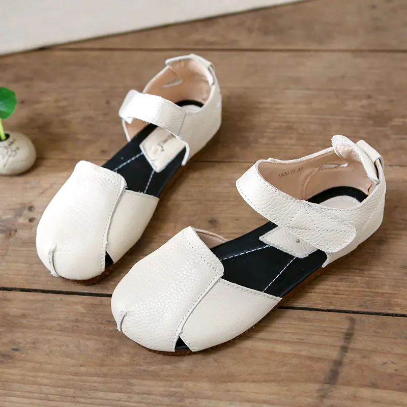 Handmade Roman Style Leather Sandals Breathable Hollow out Toe Exposure Flat Bottom Magic Stick Women's Fashion Sandals
Handmade Roman Style Leather Sandals Breathable Hollow out Toe Exposure Flat Bottom Magic Stick Women's Fashion Sandals