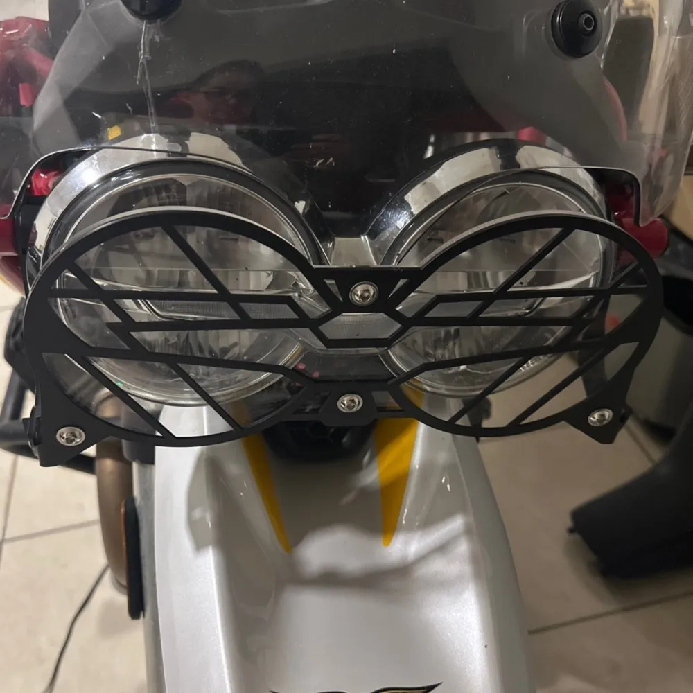 For Moto Guzzi V85TT T5-5754 Motorcycle Accessories Headlight Grille Guard Cover Protection 2019-2023 2024 2025 2026
For Moto Guzzi V85TT T5-5754 Motorcycle Accessories Headlight Grille Guard Cover Protection 2019-2023 2024 2025 2026