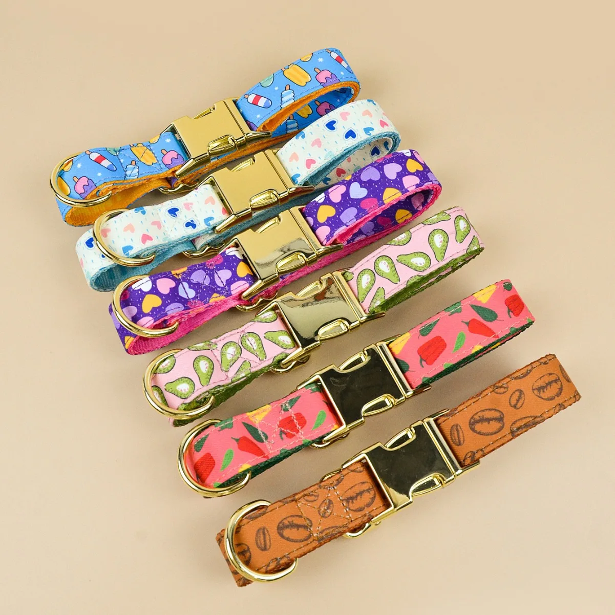 Cute Love Fruit Printed Pattern Pet Collars for Girls Boys and cat Quick Release Zinc Alloy Buckle Made of Simple Polyester
Cute Love Fruit Printed Pattern Pet Collars for Girls Boys and cat Quick Release Zinc Alloy Buckle Made of Simple Polyester