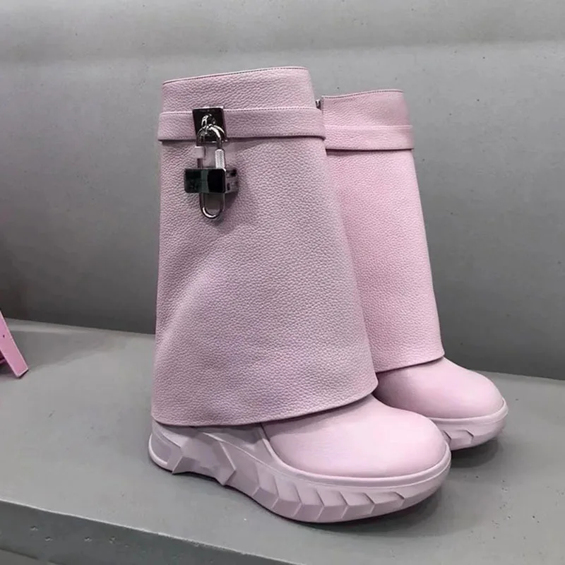 Pink Round Toe Lock Buckle Platform Boots Woman Winter 2024 Black Slip-On Thick Sole Trouser Boots Fashion Shoes for Women
Pink Round Toe Lock Buckle Platform Boots Woman Winter 2024 Black Slip-On Thick Sole Trouser Boots Fashion Shoes for Women
