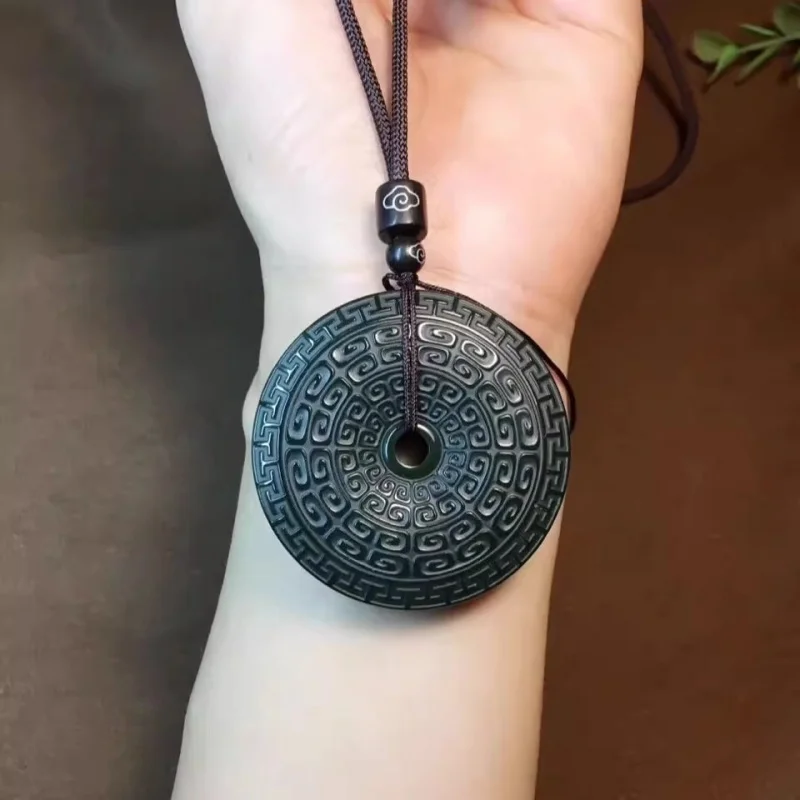 Натуральный нефритовый кулон «Мир» для мужчин и женщин, ожерелье в античном стиле с изображением благоприятных облаков
Натуральный нефритовый кулон «Мир» для мужчин и женщин, ожерелье в античном стиле с изображением благоприятных облаков