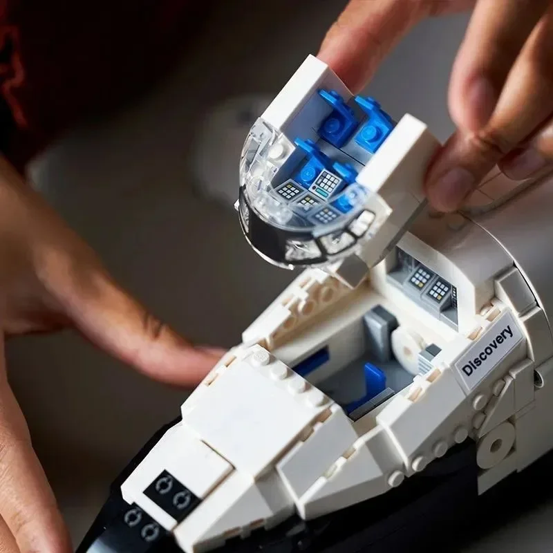 2025 NEW Space Shuttle Model Building Blocks Space Agency Discovery Space Shuttle Bricks Creative Toys For Children Gifts 
2025 NEW Space Shuttle Model Building Blocks Space Agency Discovery Space Shuttle Bricks Creative Toys For Children Gifts