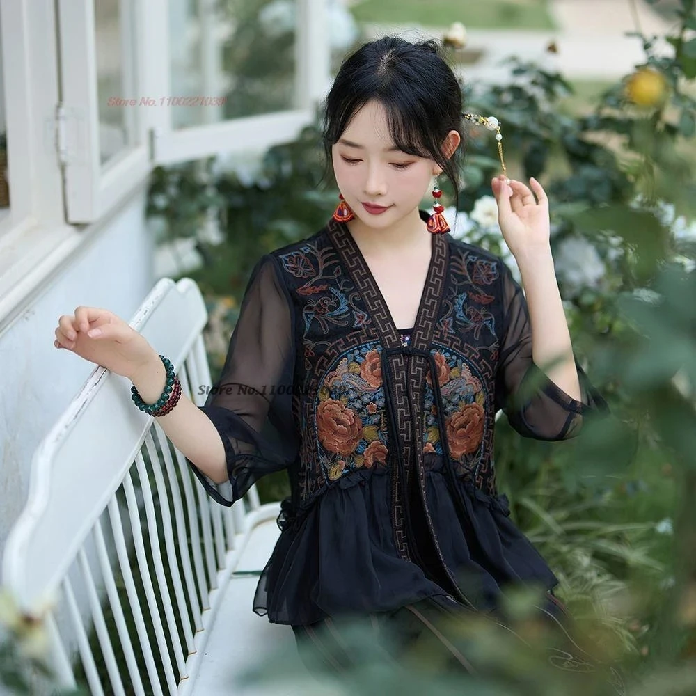 2025 chinese vintage blouse national flower embroidery tang suit women ethnic lace sleeve patchwork blouse oriental loose blouse
2025 chinese vintage blouse national flower embroidery tang suit women ethnic lace sleeve patchwork blouse oriental loose blouse