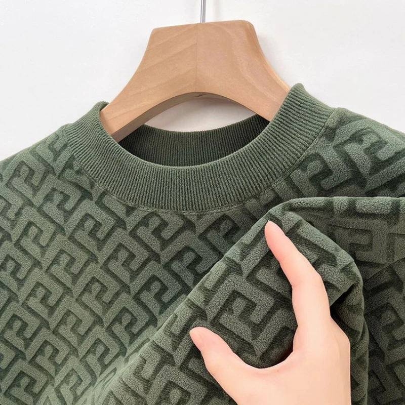 Thickened and Warm Printed Men's O-neck Base Shirt for Autumn and Winter, Solid Color Stretchy Pullover Sweater.
Thickened and Warm Printed Men's O-neck Base Shirt for Autumn and Winter, Solid Color Stretchy Pullover Sweater.