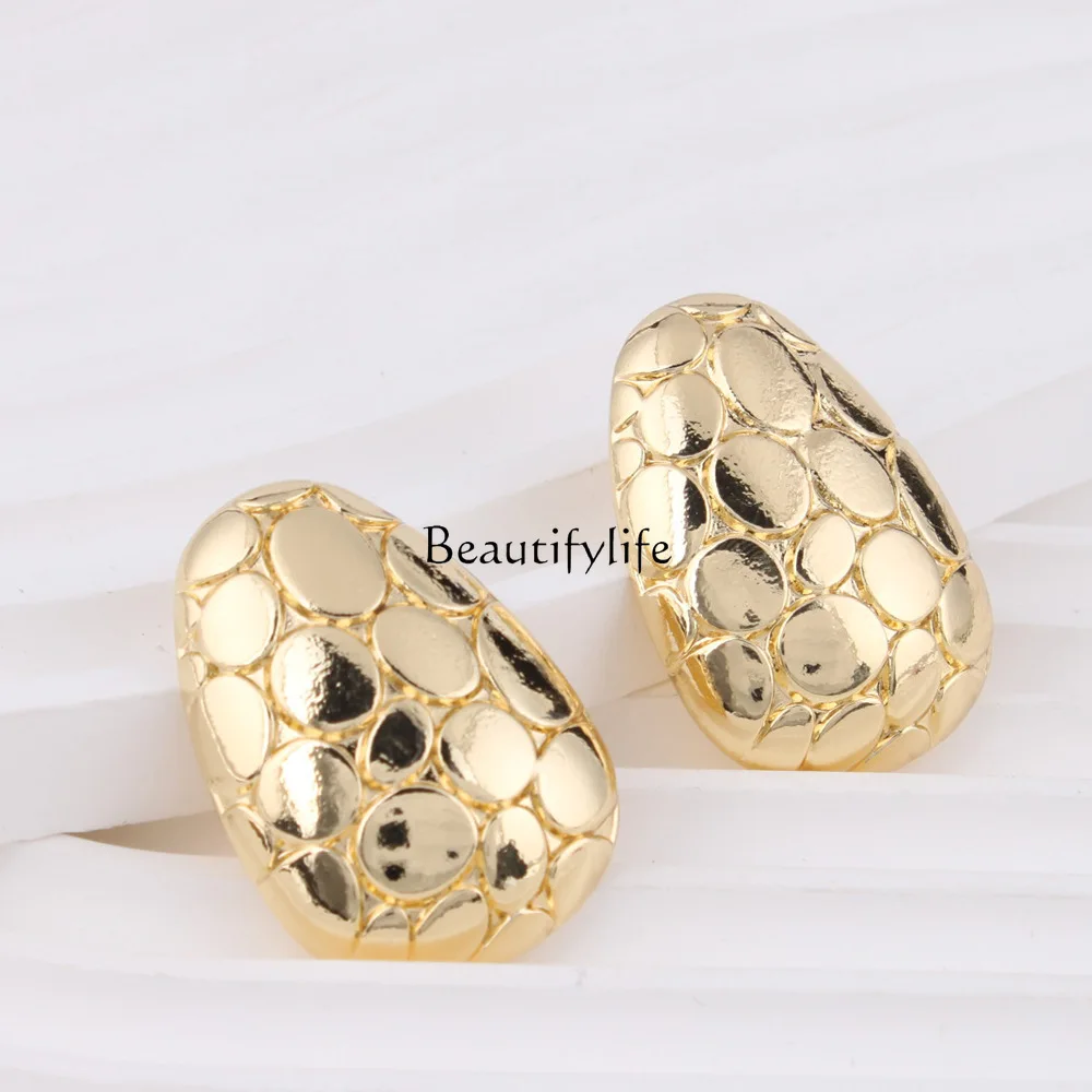 Fashion stone pattern stud earrings niche high-end metal wind oval earrings
Fashion stone pattern stud earrings niche high-end metal wind oval earrings