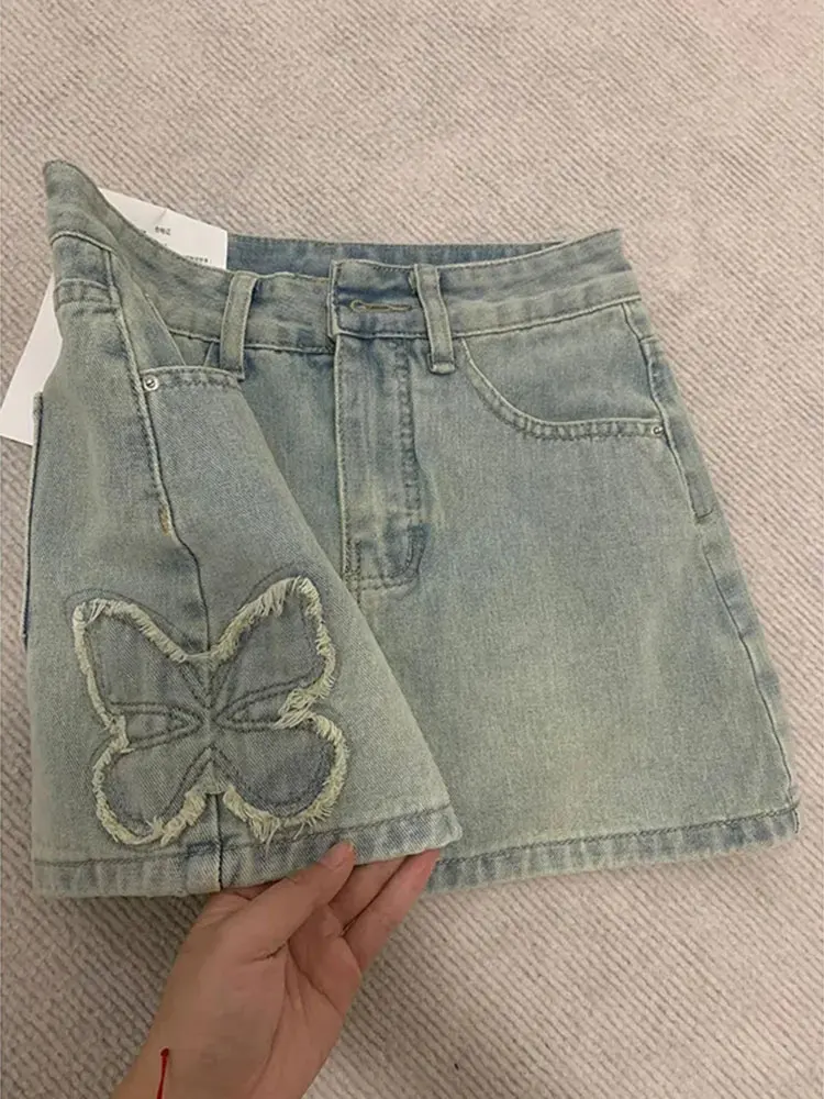 plus Size Women's Retro Embroidered Denim A-Line Skirt High Waist Slimming Summer New Style Short Skirt Casual Korean Ve...
plus Size Women's Retro Embroidered Denim A-Line Skirt High Waist Slimming Summer New Style Short Skirt Casual Korean Ve...