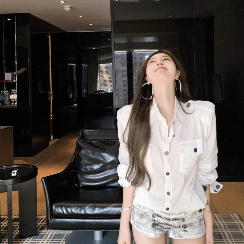 Deeptowm White Elegant Women Shirts Long Sleeve Korean Fashion Office Lady Pocket Button Blouses Baggy Casual Solid Color Chic
Deeptowm White Elegant Women Shirts Long Sleeve Korean Fashion Office Lady Pocket Button Blouses Baggy Casual Solid Color Chic