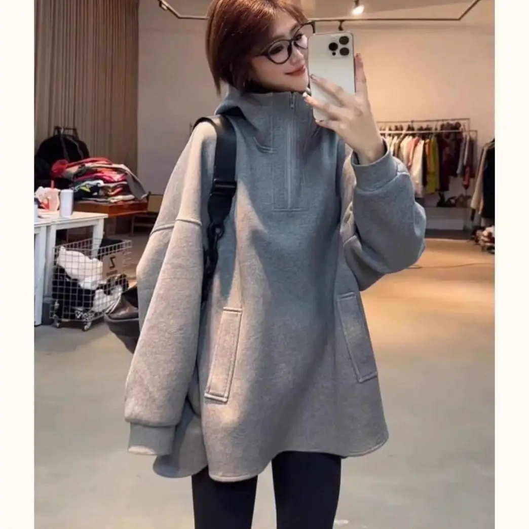 Женская толстовка большого размера с капюшоном, на флисовой подкладке, утепленная, с длинными рукавами, простая, осенне-зимняя, новый стиль 2026
Женская толстовка большого размера с капюшоном, на флисовой подкладке, утепленная, с длинными рукавами, простая, осенне-зимняя, новый стиль 2026