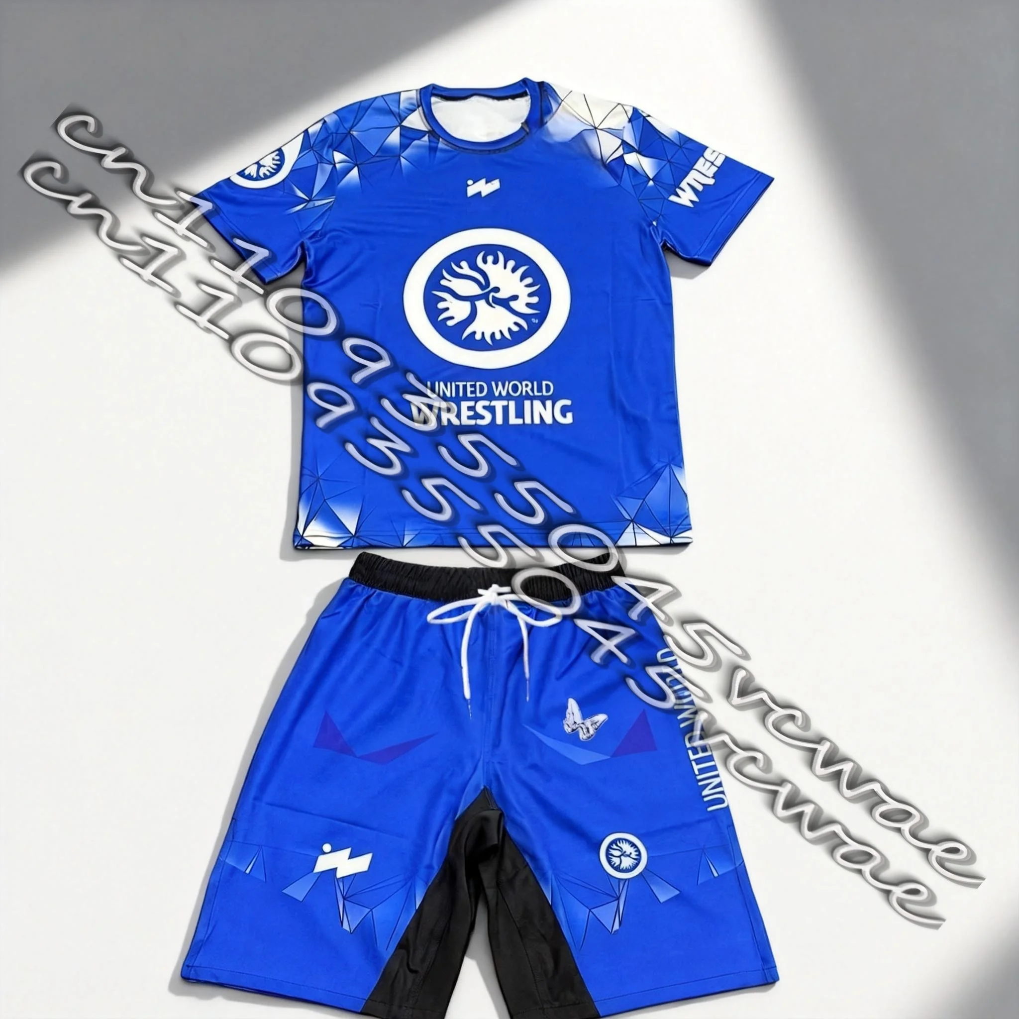 MOTO Trendy Sports Fittness Breathable Top and Shorts Set for Men and Women Speed Drying Fighting Training Running Short-Sleeved
MOTO Trendy Sports Fittness Breathable Top and Shorts Set for Men and Women Speed Drying Fighting Training Running Short-Sleeved