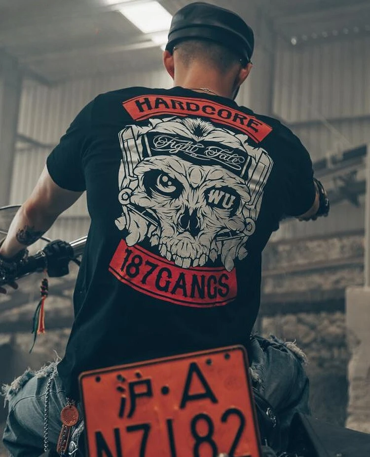 American Retro High-quality Punk Street Motorcycle Print Men's and Women's Same Short-sleeved T-shirt Pure Cotton Top
American Retro High-quality Punk Street Motorcycle Print Men's and Women's Same Short-sleeved T-shirt Pure Cotton Top