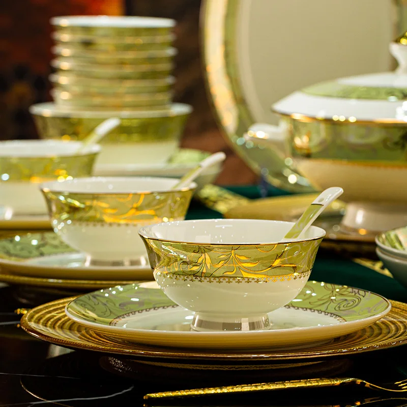 Jingdezhen Bone China Dinnerware Set Home Use Luxury European-Style Dinnerware High-End Bowls Plates Moving Into A New Home
Jingdezhen Bone China Dinnerware Set Home Use Luxury European-Style Dinnerware High-End Bowls Plates Moving Into A New Home