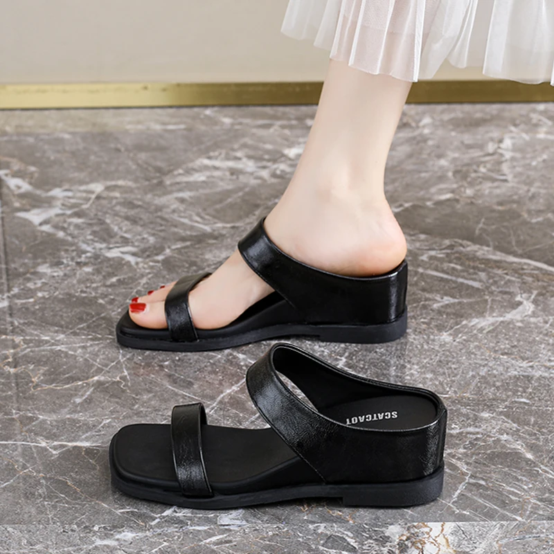 Park Relax Walking Women Summer Flat Slippers Casual Anti Slip Comfortable Feel Student Daily Leisure Shoes
Park Relax Walking Women Summer Flat Slippers Casual Anti Slip Comfortable Feel Student Daily Leisure Shoes