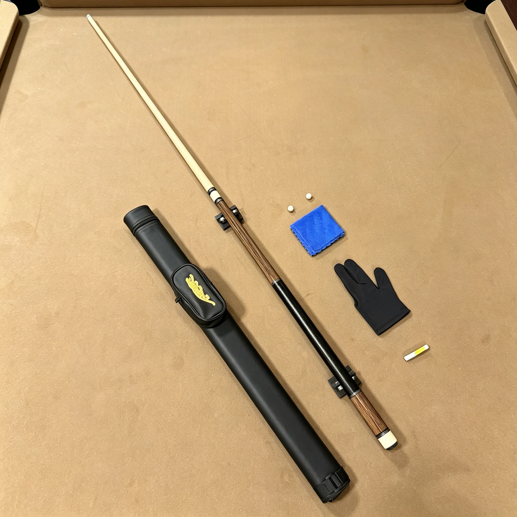 12.5mm Tip Natural Wood Grain Maple Billiard Cue, Full Kit with Exclusive Cue Case & Free Gifts
12.5mm Tip Natural Wood Grain Maple Billiard Cue, Full Kit with Exclusive Cue Case & Free Gifts