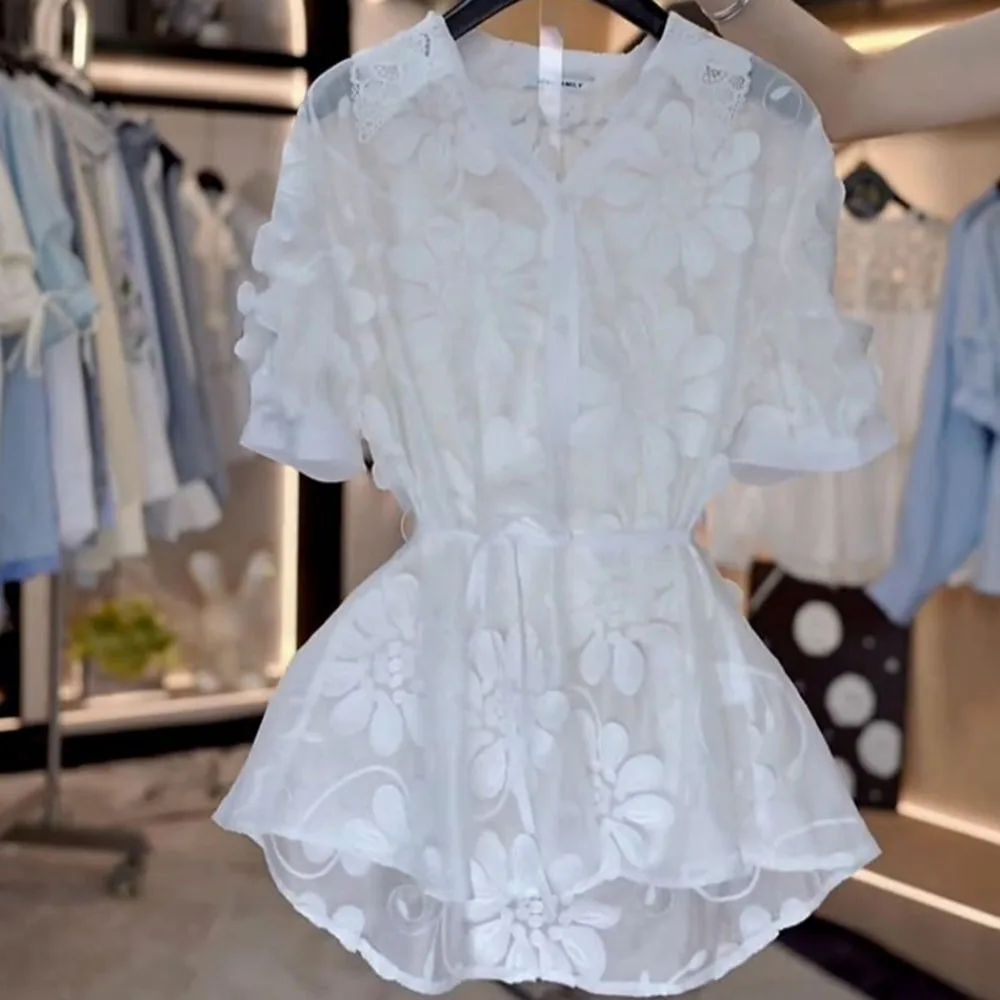Summer Floral Print White Blouse Lace Polo Collar Short Sleeve Elegant Shirt Women Single Breast See Through Tops Ladies
Summer Floral Print White Blouse Lace Polo Collar Short Sleeve Elegant Shirt Women Single Breast See Through Tops Ladies