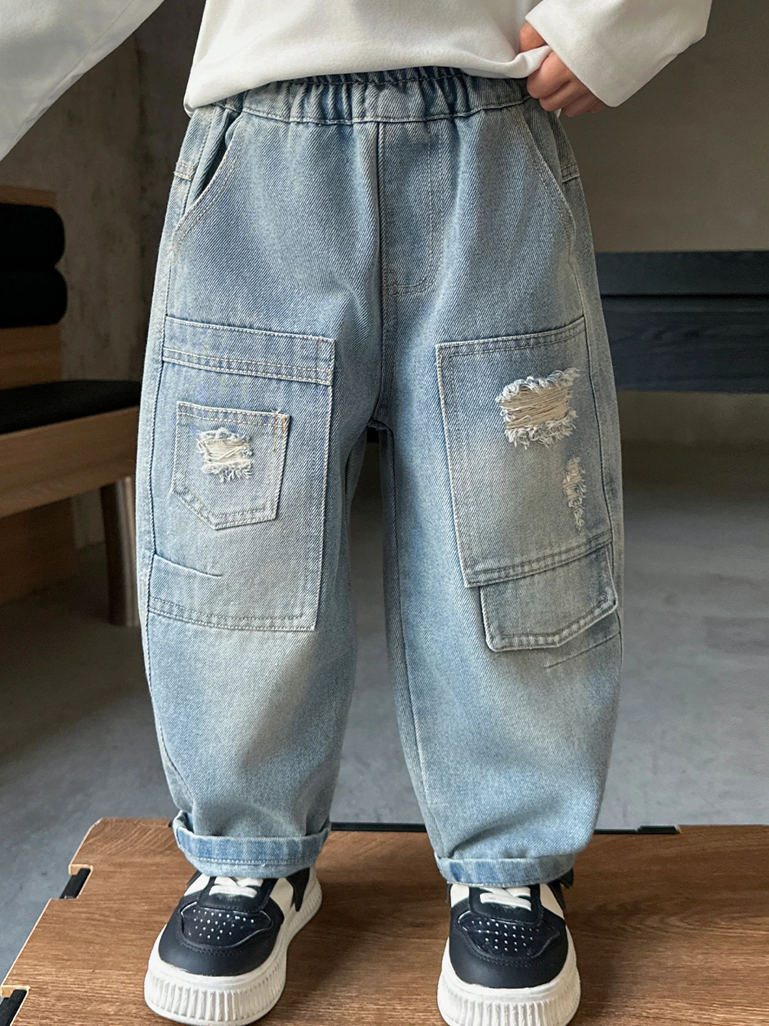 Boys' Casual Loose Jeans High Waist Cotton Denim Pants Spring Faionable Torn Cool Sle Kids' Streetwear Teenage Boys' Clot...
Boys' Casual Loose Jeans High Waist Cotton Denim Pants Spring Faionable Torn Cool Sle Kids' Streetwear Teenage Boys' Clot...