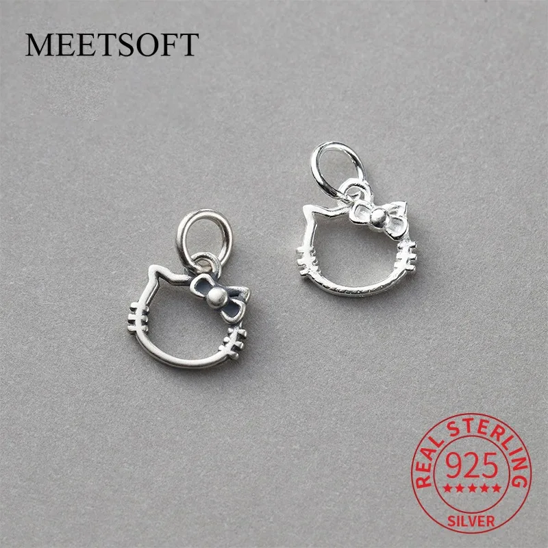925 Sterling Silver Geometric Antique Frosted Cat Bow Pendant DIY Bracelet Necklace Handmade Woven Rope Material Accessory
925 Sterling Silver Geometric Antique Frosted Cat Bow Pendant DIY Bracelet Necklace Handmade Woven Rope Material Accessory