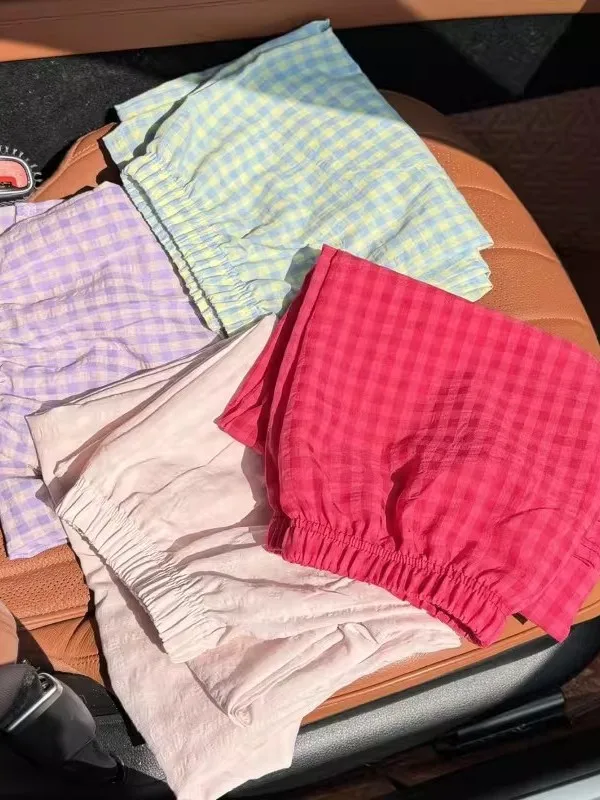 Spring New Style Comfortable Cotton Plaid Wide Leg Pants Loose Home Leisure Walking Pants Sleepwear Women's Pants Spring Summ...
Spring New Style Comfortable Cotton Plaid Wide Leg Pants Loose Home Leisure Walking Pants Sleepwear Women's Pants Spring Summ...