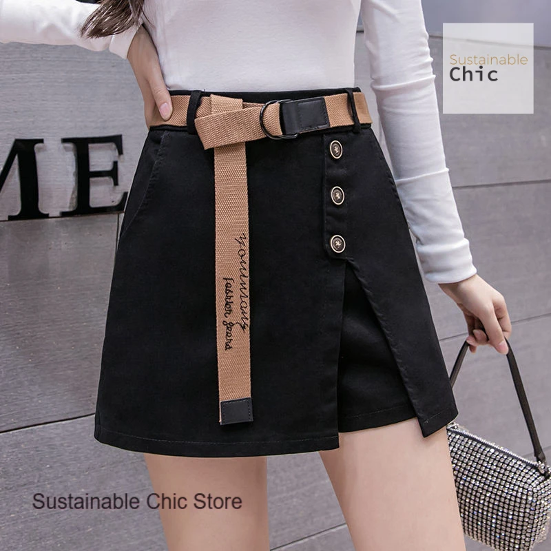 Korean style fashion loose slim shorts women's summer new high waist wide-leg pants skirt A word slim fake two sets of skirts.
Korean style fashion loose slim shorts women's summer new high waist wide-leg pants skirt A word slim fake two sets of skirts.