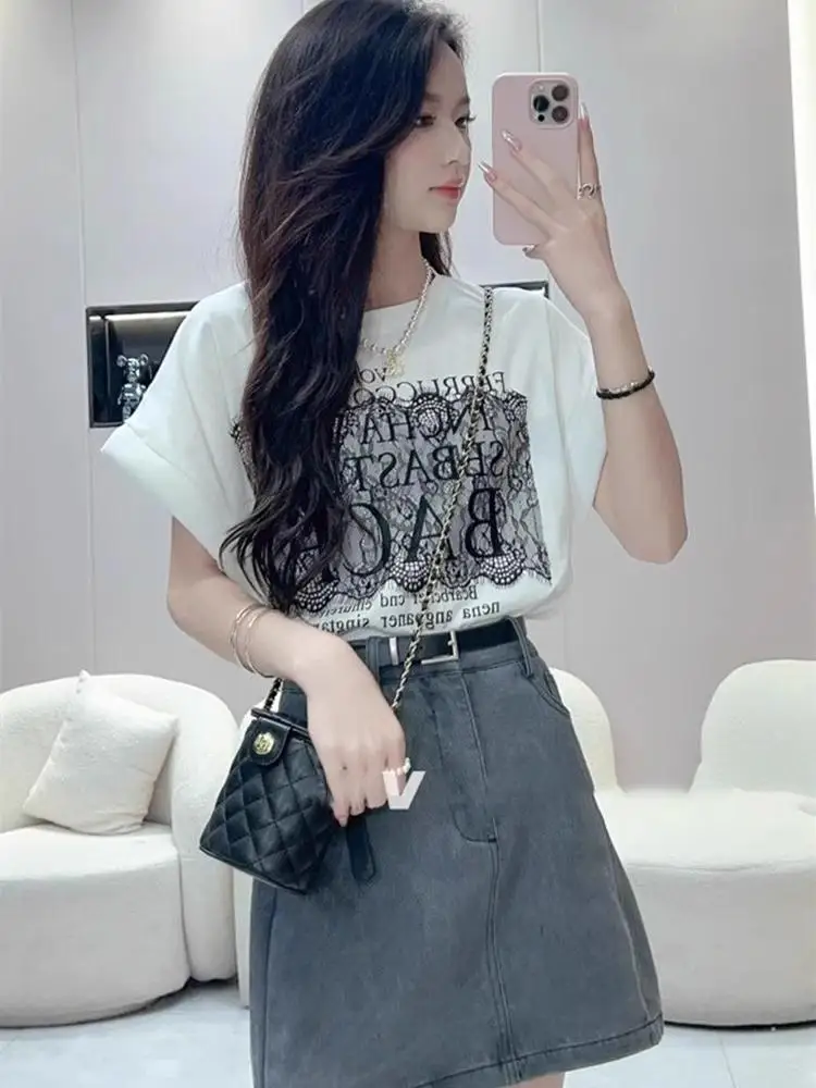 Summer New plus Size Fashion Slimming White Short Sleeve T-Shirt And Denim Skirt Two-Piece Set for plus Size Women
Summer New plus Size Fashion Slimming White Short Sleeve T-Shirt And Denim Skirt Two-Piece Set for plus Size Women