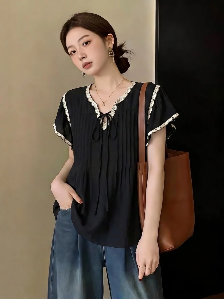Black Short Sleeve Shirt Women's Summer New plus Size Doll Top Slimming Korean Style Commute Wind Loose Fit V-neck Shirt
Black Short Sleeve Shirt Women's Summer New plus Size Doll Top Slimming Korean Style Commute Wind Loose Fit V-neck Shirt