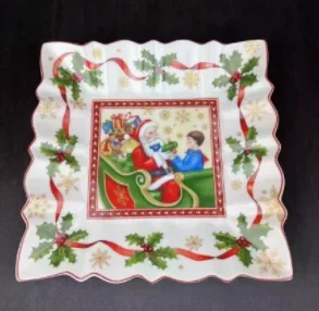 German VB Christmas series big brand ceramic high temperature Christmas dinner plate paper towel holder
German VB Christmas series big brand ceramic high temperature Christmas dinner plate paper towel holder