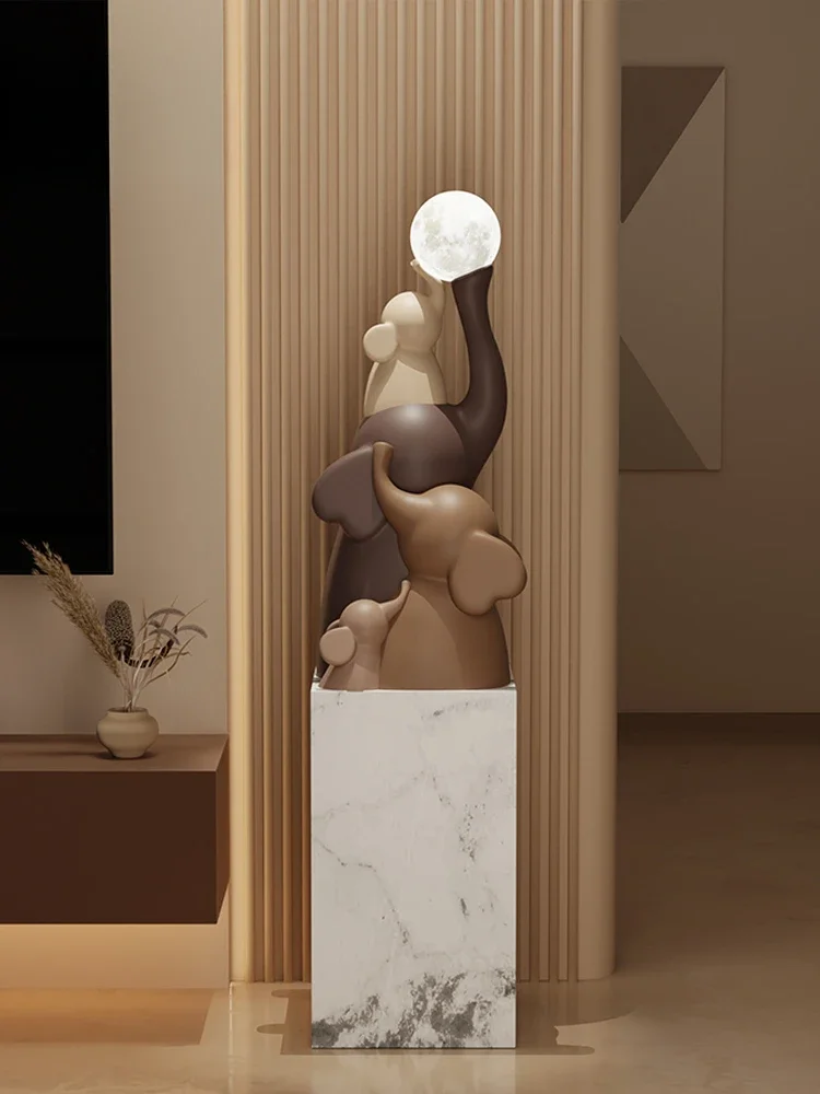 ТВ-шкаф для гостиной рядом с напольным светильником, украшение большого размера, подарок на новоселье, высококачественный диван рядом с украшением
ТВ-шкаф для гостиной рядом с напольным светильником, украшение большого размера, подарок на новоселье, высококачественный диван рядом с украшением