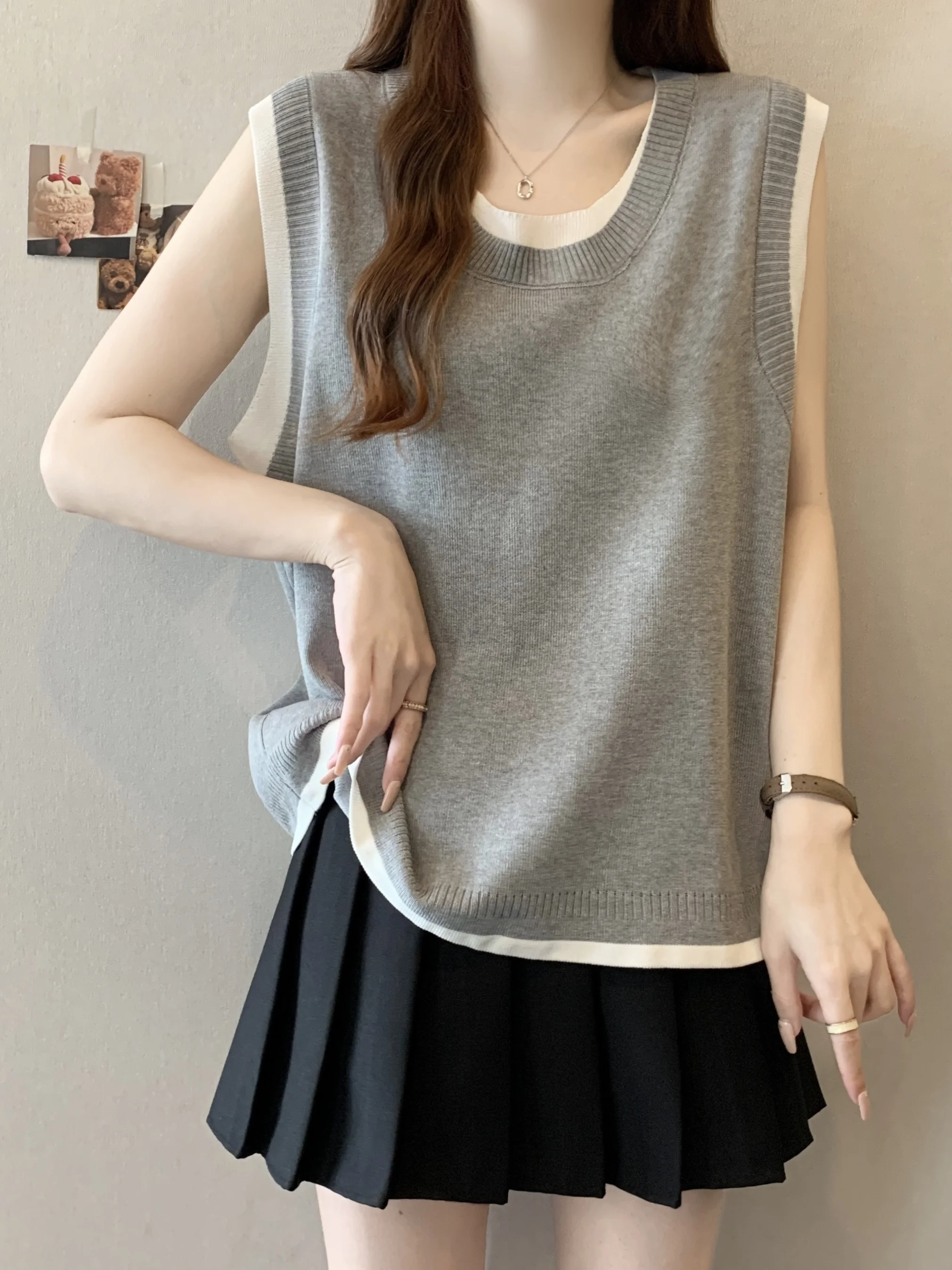 plus Size Loose Knitted Sleeveless Vest Women's Summer Color Block Fake Two-Piece Top Skin-Covering Slimming Bunting Shirt
plus Size Loose Knitted Sleeveless Vest Women's Summer Color Block Fake Two-Piece Top Skin-Covering Slimming Bunting Shirt