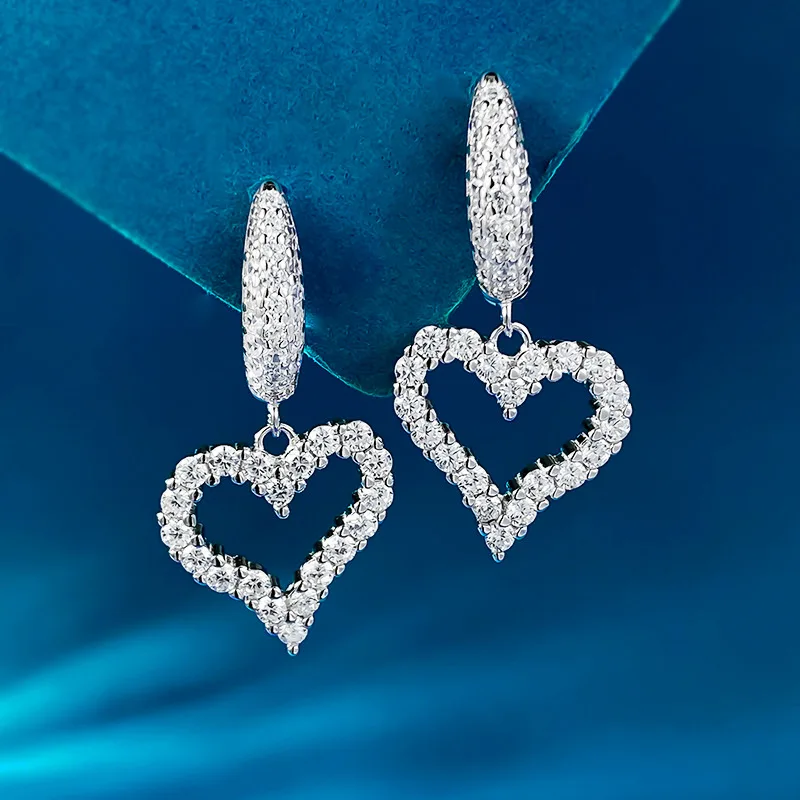 2024 New S925 Silver, European and American Irregular Love Earrings, Ear Buckles, Fashionable and Versatile Cross Border Style
2024 New S925 Silver, European and American Irregular Love Earrings, Ear Buckles, Fashionable and Versatile Cross Border Style