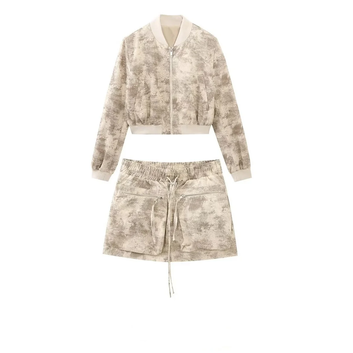 2025 Spring New Women's Printed Short Pilot Jacket Coat Mini Skirt Women Autumn Set Fashion Loose Two Piece Set
2025 Spring New Women's Printed Short Pilot Jacket Coat Mini Skirt Women Autumn Set Fashion Loose Two Piece Set