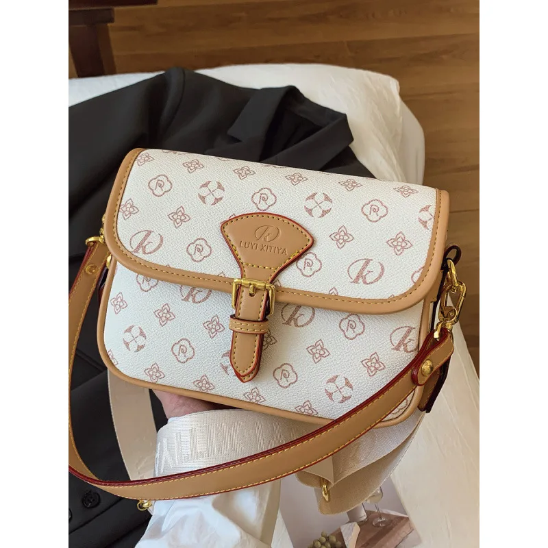 Нишевая сумка через плечо 2025 года, шикарная женская сумка через плечо, универсальная сумка-тоут «день-ночь», минималистичная сумка-слинг, текстурированная верхняя ручка
Нишевая сумка через плечо 2025 года, шикарная женская сумка через плечо, универсальная сумка-тоут «день-ночь», минималистичная сумка-слинг, текстурированная верхняя ручка