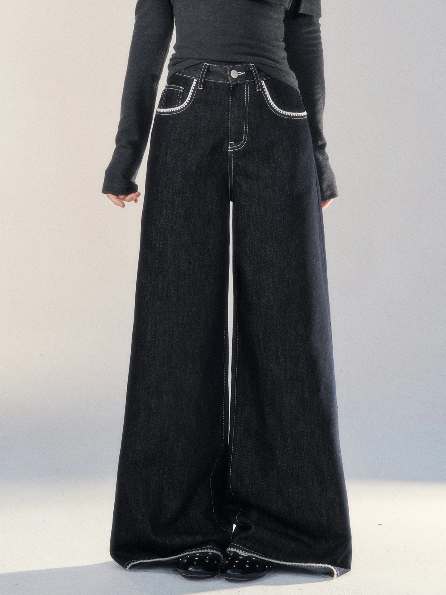 Fashionable Loose Wide Leg Denim Jeans Women's Blue Spring 2026 New Style High Waist Zipper Fly Decorative Stitching
Fashionable Loose Wide Leg Denim Jeans Women's Blue Spring 2026 New Style High Waist Zipper Fly Decorative Stitching