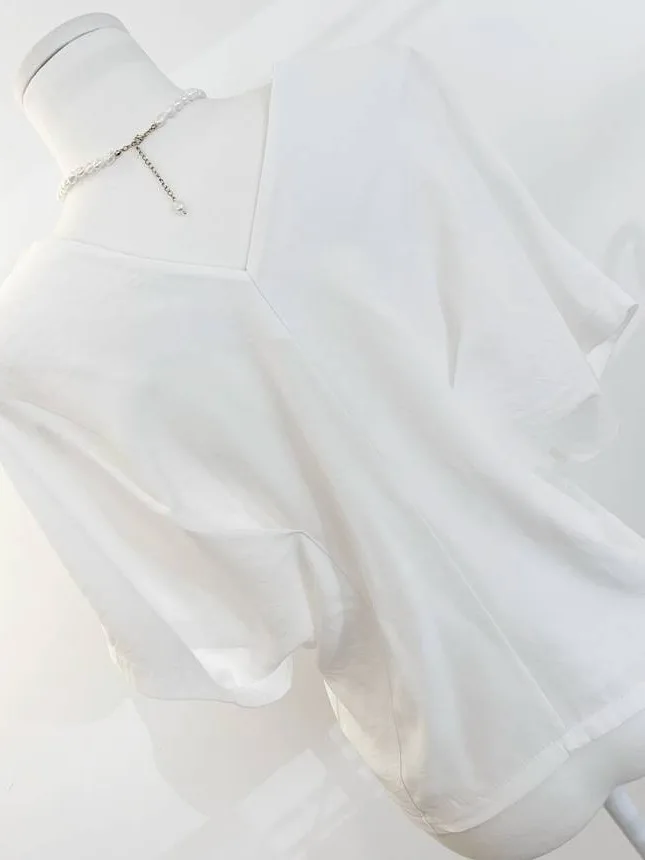 Chic Summer Slim Fit ort Sve irt Deep V Ne Pleated Design Split Fem Top Comfortable Breathable Pure Color Commute
Chic Summer Slim Fit ort Sve irt Deep V Ne Pleated Design Split Fem Top Comfortable Breathable Pure Color Commute