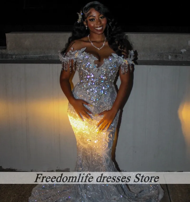 Prom Dresses For Black Girls 2026 Sparkly Mermaid Sequins Beaded Applique Evening Dress Long Birthday Party Gowns Customized
Prom Dresses For Black Girls 2026 Sparkly Mermaid Sequins Beaded Applique Evening Dress Long Birthday Party Gowns Customized