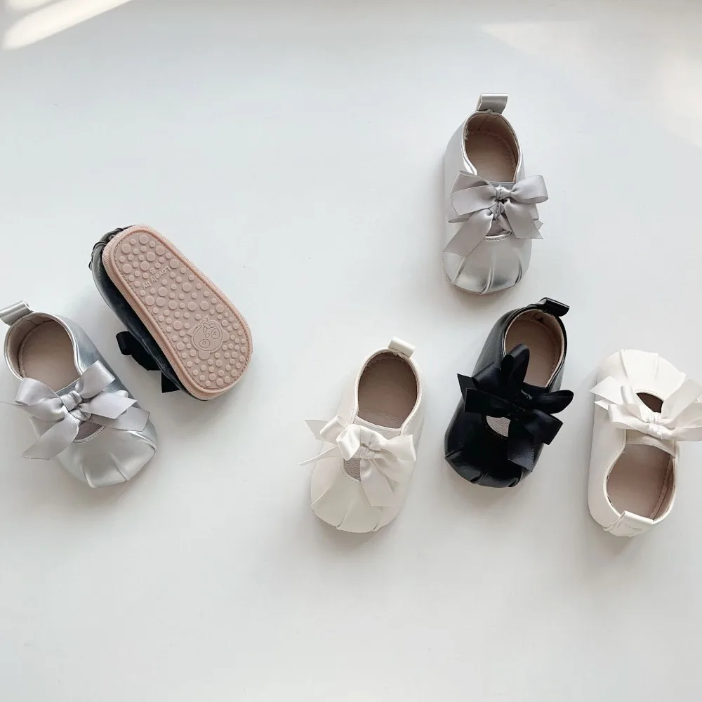 INS Summer Baby Girl Shoes Solid Color PU Leather Bow Shoes Non-Slip Soft Princess First Walker
INS Summer Baby Girl Shoes Solid Color PU Leather Bow Shoes Non-Slip Soft Princess First Walker