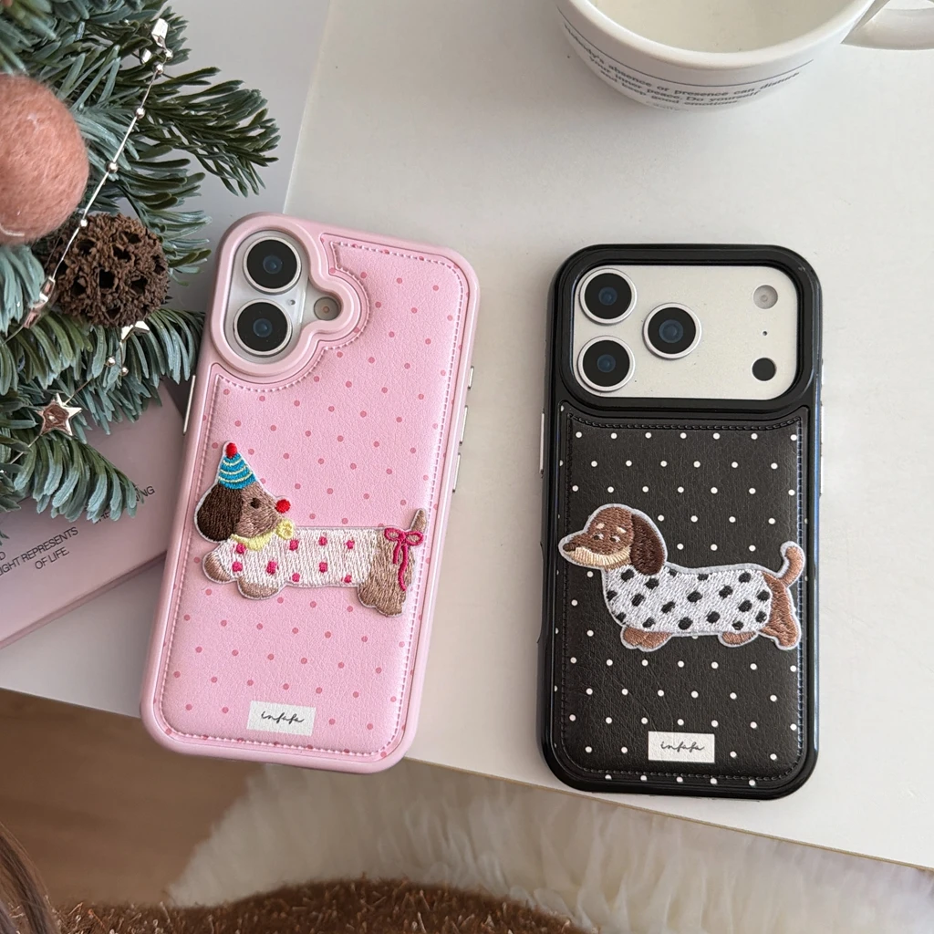 Милый противоударный чехол для телефона из искусственной кожи с вышивкой, такса, собаки, Wavelet Point для iPhone 17, 16, 15, 14 Pro Max
Милый противоударный чехол для телефона из искусственной кожи с вышивкой, такса, собаки, Wavelet Point для iPhone 17, 16, 15, 14 Pro Max