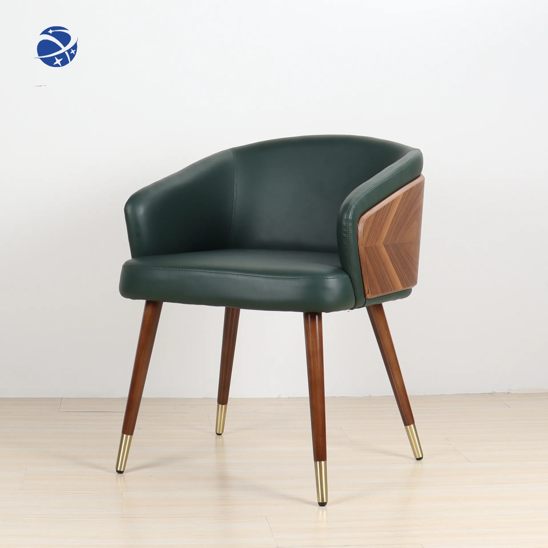 Nordic Home Furniture New design New luxury Leather Armrest Cushion Seat dining chair for Dining Room Restaurant
Nordic Home Furniture New design New luxury Leather Armrest Cushion Seat dining chair for Dining Room Restaurant