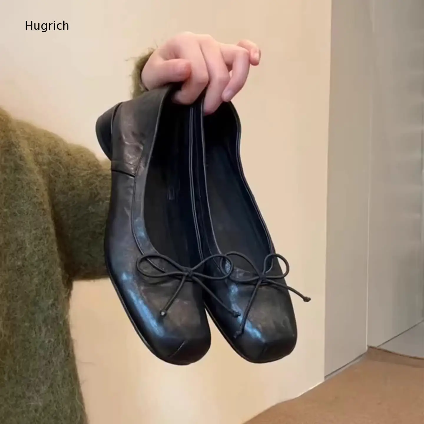 Minimalist Black Leather Low Heel Flats Women S Soft Upper With Bow Decor And Square Toe For A Sophisticated Look
Minimalist Black Leather Low Heel Flats Women S Soft Upper With Bow Decor And Square Toe For A Sophisticated Look
