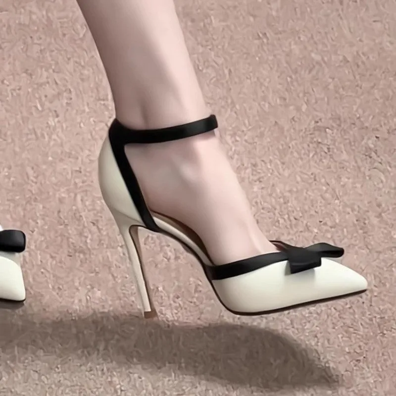 Summer New Pointed Fish Mouth Open-toe Bow Cloth Wrinkled Bag Sandals Thin High-heeled Banquet Dress Versatile Women's Sandals
Summer New Pointed Fish Mouth Open-toe Bow Cloth Wrinkled Bag Sandals Thin High-heeled Banquet Dress Versatile Women's Sandals