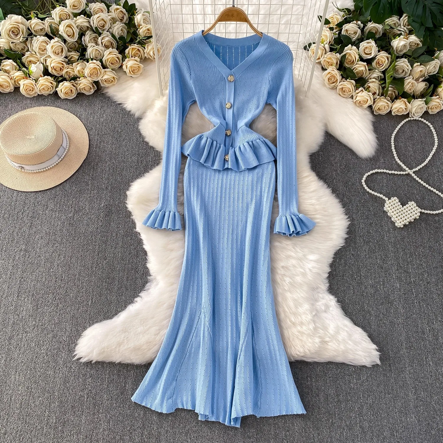 Newest Fall Autumn Vintage French Style Lady Solid V-Neck Long Sleeve Women Knit Slim Fitted Flared Hem Fake 2 Piece Maxi Dress
Newest Fall Autumn Vintage French Style Lady Solid V-Neck Long Sleeve Women Knit Slim Fitted Flared Hem Fake 2 Piece Maxi Dress