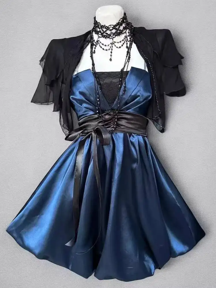 New Niche Satin Splice Straps Dress Women Summer Black Shawl Cardigan Two-piece Set Fiesta Carnival Halloween Cos Cosplay
New Niche Satin Splice Straps Dress Women Summer Black Shawl Cardigan Two-piece Set Fiesta Carnival Halloween Cos Cosplay