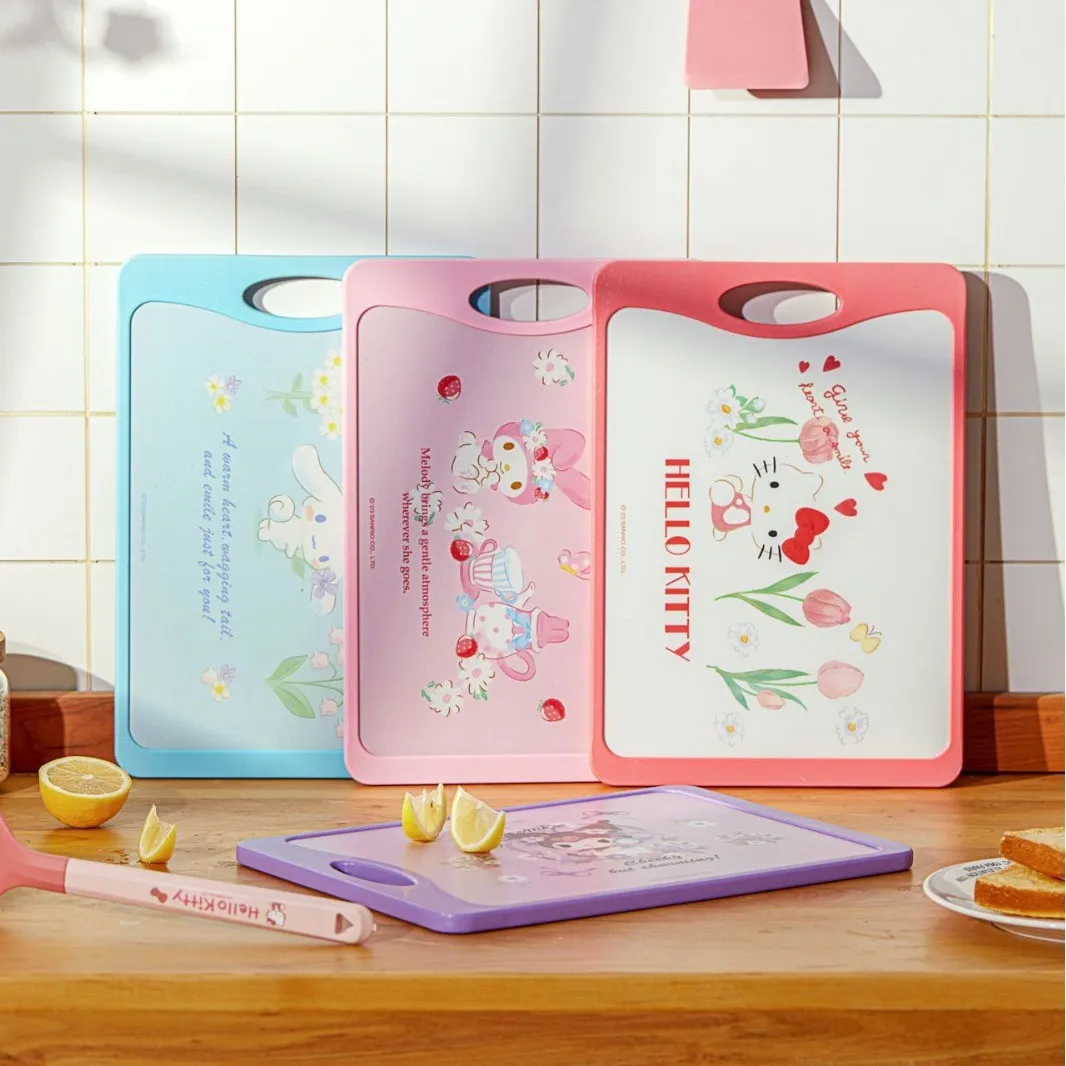Новая кухонная утварь Sanrio с героями мультфильмов, разделочная доска из нержавеющей стали, милая двусторонняя кухонная разделочная доска для прикорма
Новая кухонная утварь Sanrio с героями мультфильмов, разделочная доска из нержавеющей стали, милая двусторонняя кухонная разделочная доска для прикорма