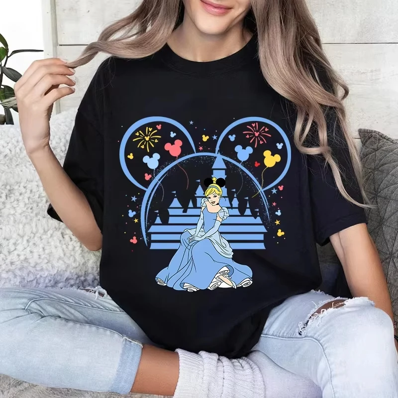 Модная летняя женская футболка с принтом Disney Cinderella из чистого хлопка с героями мультфильмов, женский свободный топ с короткими рукавами, летняя одежда
Модная летняя женская футболка с принтом Disney Cinderella из чистого хлопка с героями мультфильмов, женский свободный топ с короткими рукавами, летняя одежда