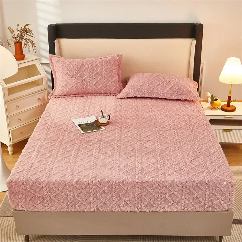 Solid Color Milk Fleece Fitted Sheet Winter Bedspread Mattress Cover Coral Fleece Fitted Sheet One Piece Mattress Protector
Solid Color Milk Fleece Fitted Sheet Winter Bedspread Mattress Cover Coral Fleece Fitted Sheet One Piece Mattress Protector