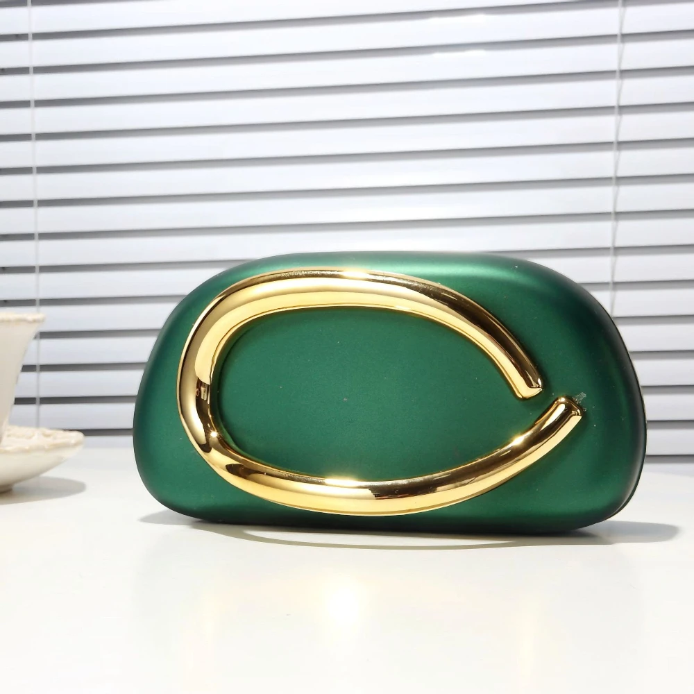 Gold Metal Closure Box Clutch Bag Women Evening Wedding Party Cute Purse Bag Handbag Dark Red Beige 2026 Spring New Fashion
Gold Metal Closure Box Clutch Bag Women Evening Wedding Party Cute Purse Bag Handbag Dark Red Beige 2026 Spring New Fashion