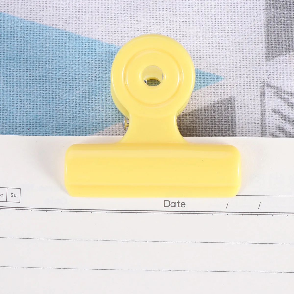 16Pcs Plastic File Clips Bag Seal Grip Clips Paper Organizer Ticket Holder Kitchen Office School Student Craft Display Tool
16Pcs Plastic File Clips Bag Seal Grip Clips Paper Organizer Ticket Holder Kitchen Office School Student Craft Display Tool