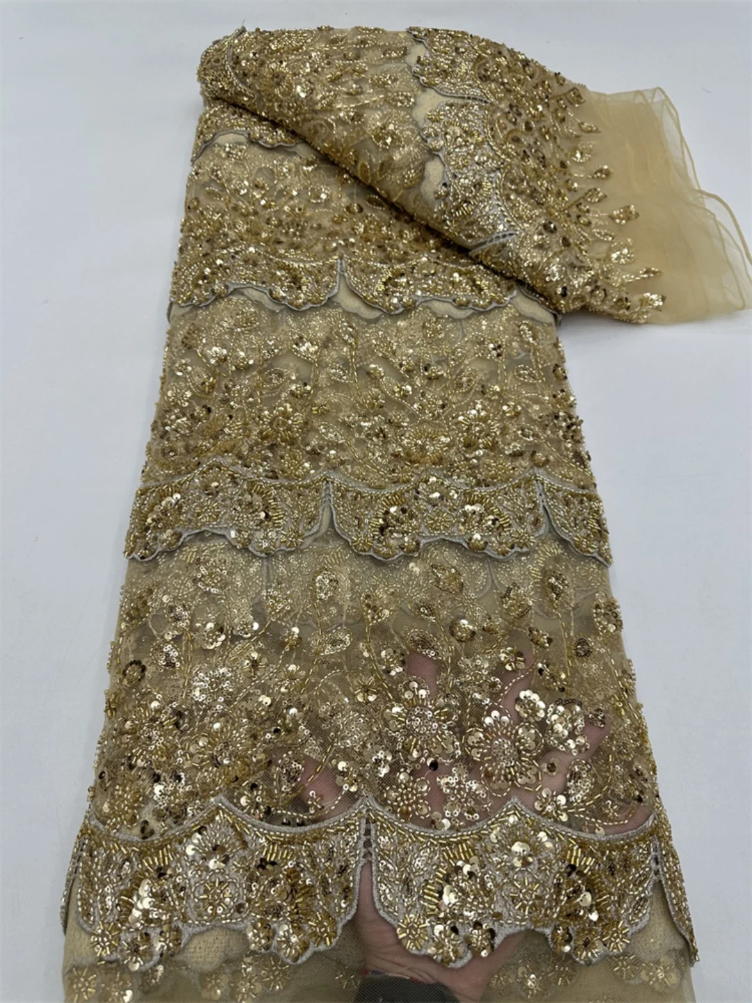 Latest French Heavy Beads Sequins Embroidery Lace Fabric High Quality Nigerian 2026 African Lace Fabric For Party Dresses Sewing
Latest French Heavy Beads Sequins Embroidery Lace Fabric High Quality Nigerian 2026 African Lace Fabric For Party Dresses Sewing