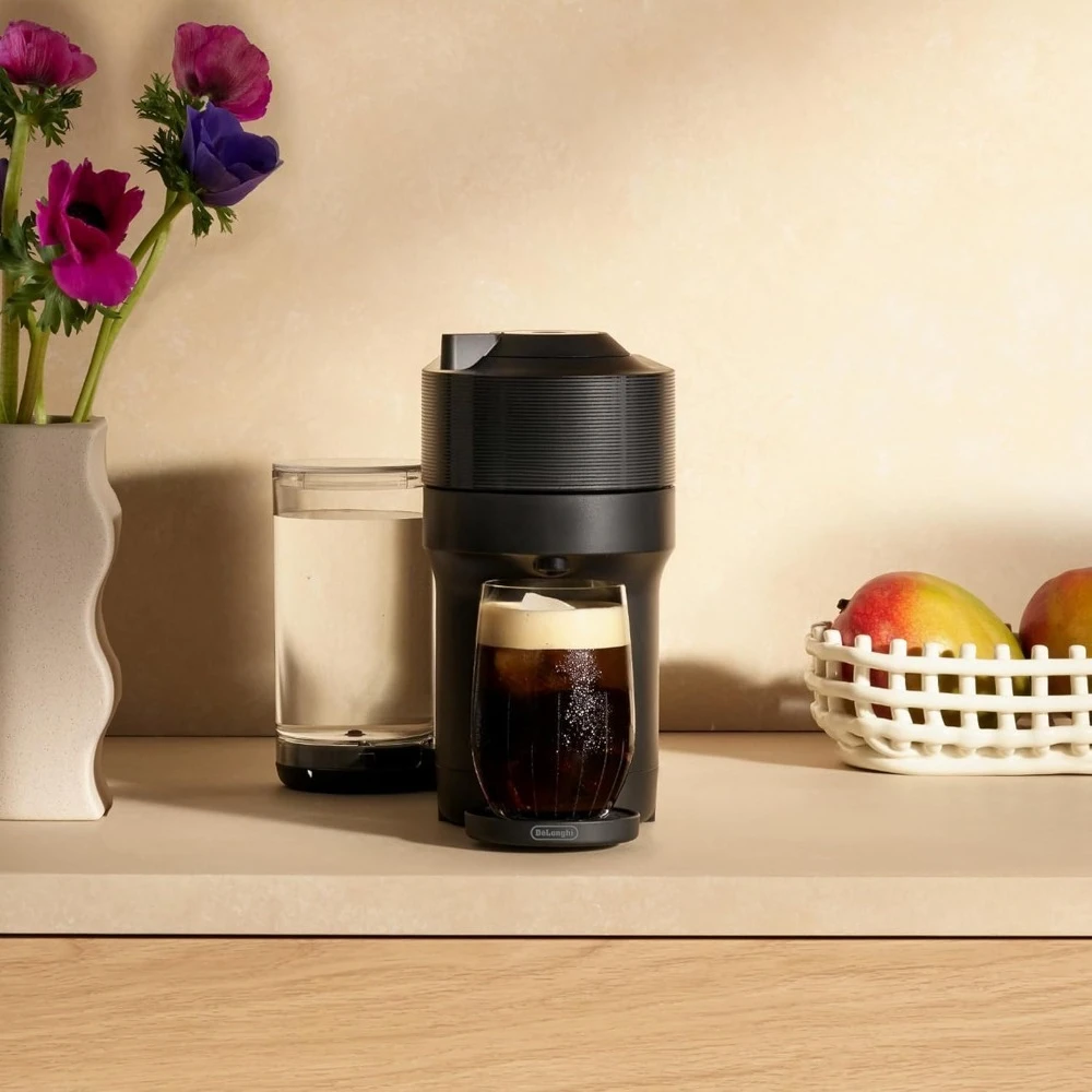 Кофемашина и эспрессо Vertuo Pop+ для дома и кухни от De'Longhi, Liquorice Black
Кофемашина и эспрессо Vertuo Pop+ для дома и кухни от De'Longhi, Liquorice Black